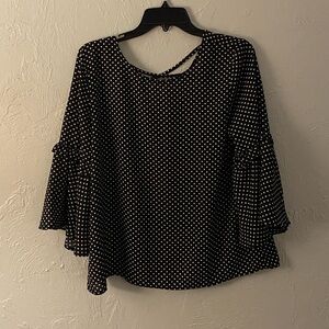 🖤🤍NWT! Very J Polka Dot Blouse